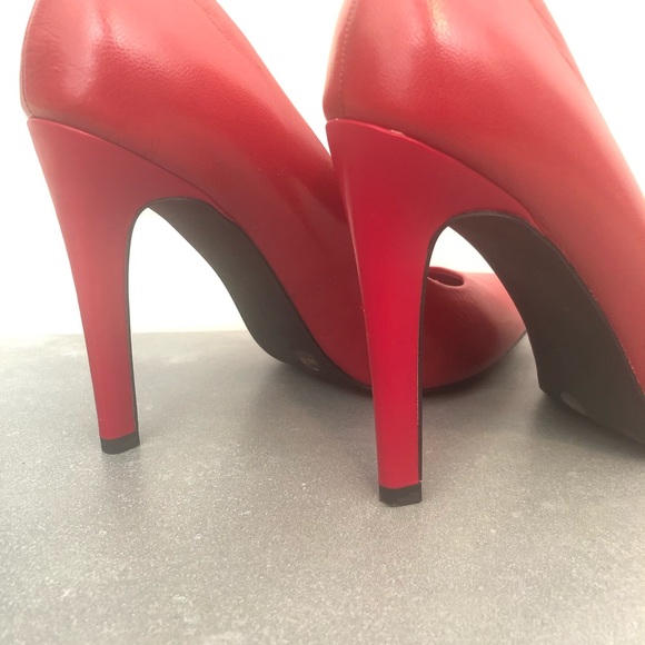 Jessica Simpson Red Heels Size 9 - Picture 5 of 6